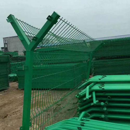 新疆护栏网批发与金属栏杆采购全指南 市场、选型与厂家推荐